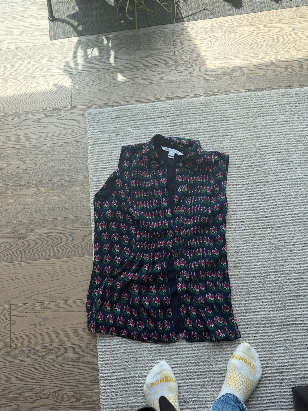 Diane Von Furstenberg Navy Floral Sleeveless Blouse